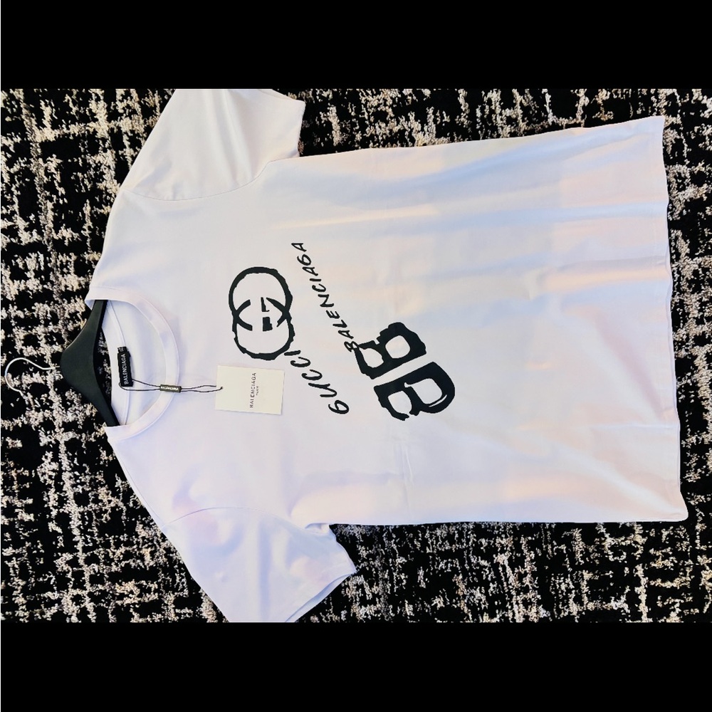 Gucci Kids White and Black Graphic Tee